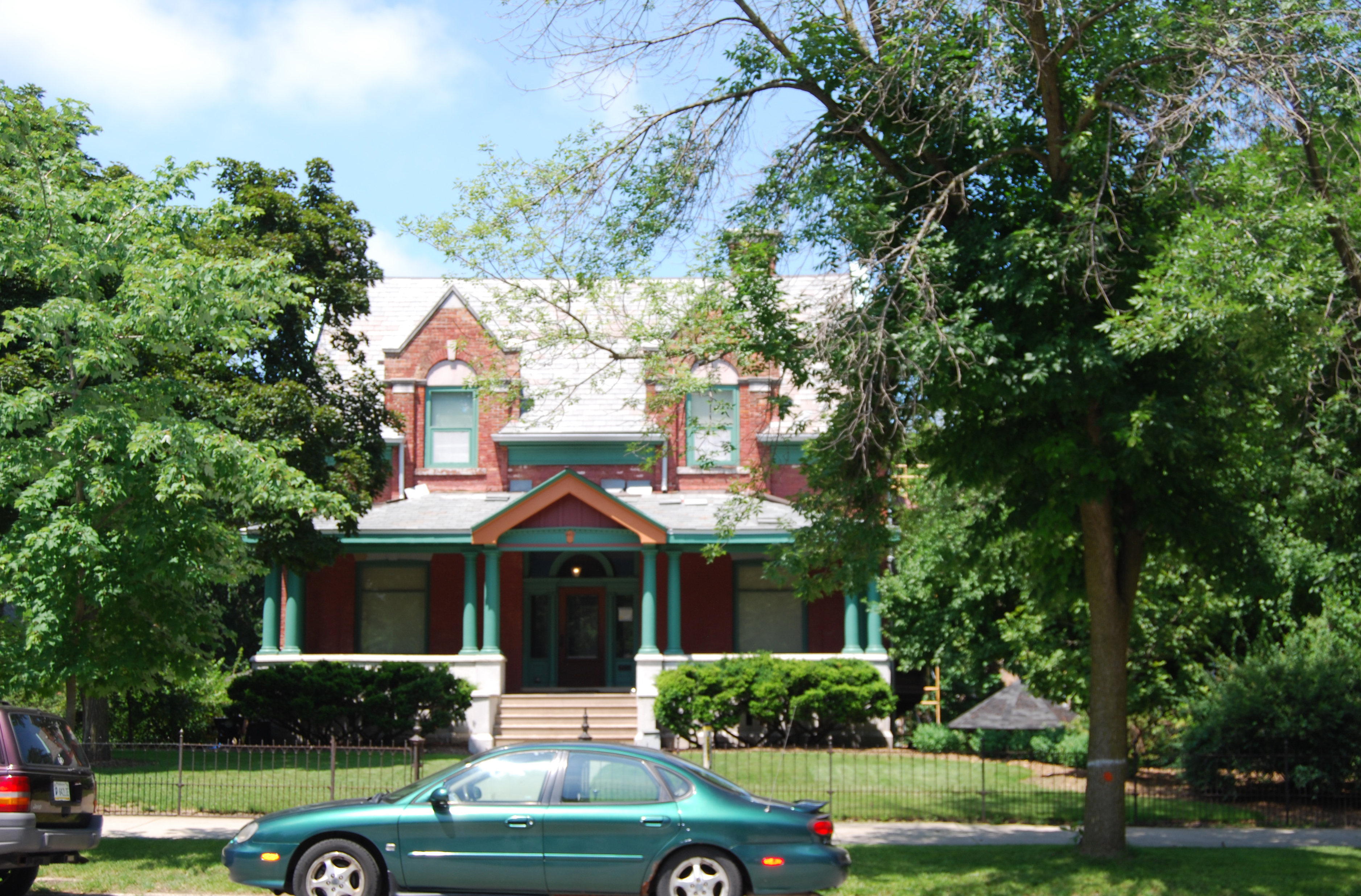 627 West Washington